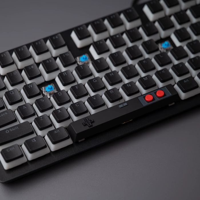 🎮 Retro Gamepad 6.25U Spacebar Artisan Keycap - ABS for MX Mechanical Keyboard