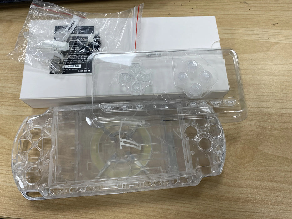 psp-2000-color-shell-detail-3-bjs-game-vault